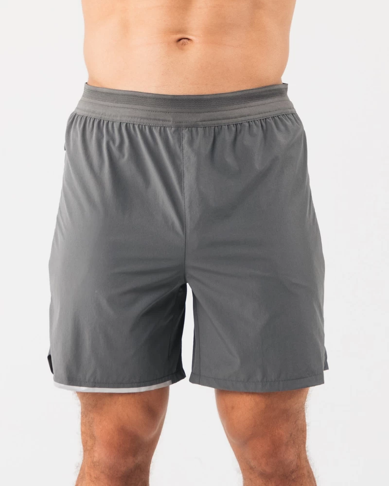 Alphalete Studio Short 6" - Smoke