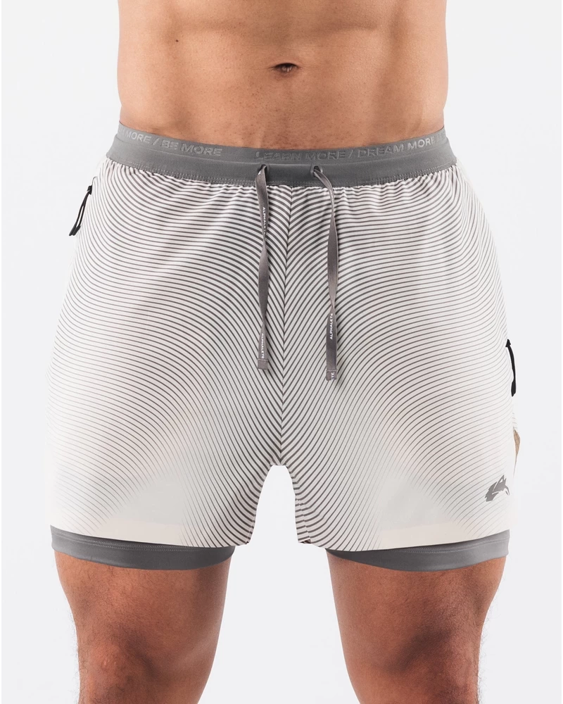 Alphalete Elite Swift Short 5" - Beige